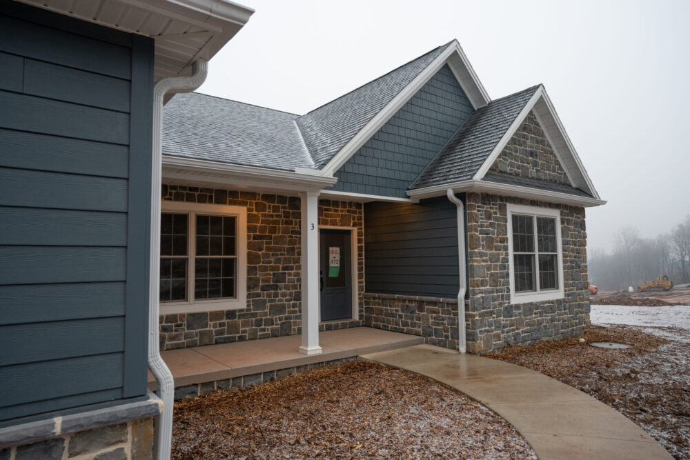 Exterior 4